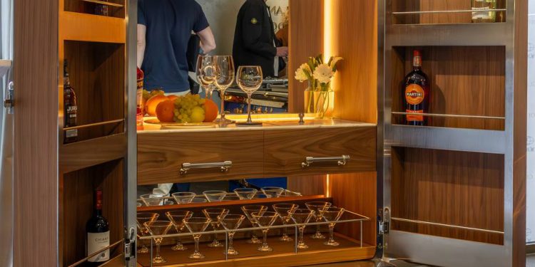 OFFICINE GULLO · FIRENZE в партнёрстве с WWTS